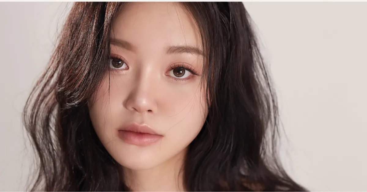 How to Book Models in Tokyo for E-commerce Product Photography