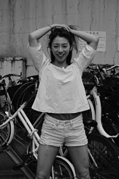 priv3__meg-2056-full_length_photo-679896457d049-679896457d04e-679896457d04f