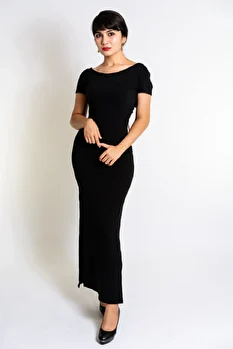 サラ - Liliana Models