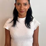 Photo 1 is for レイナ.