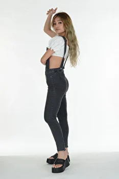 未来 - Liliana Models
