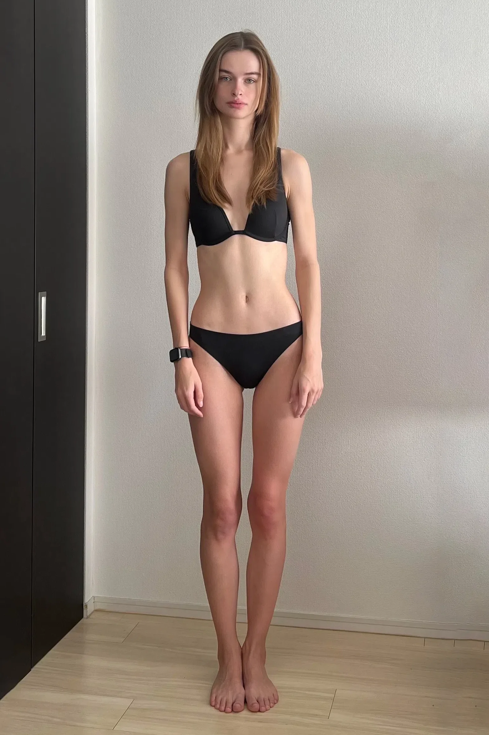 Photo 2 is for メヤ.