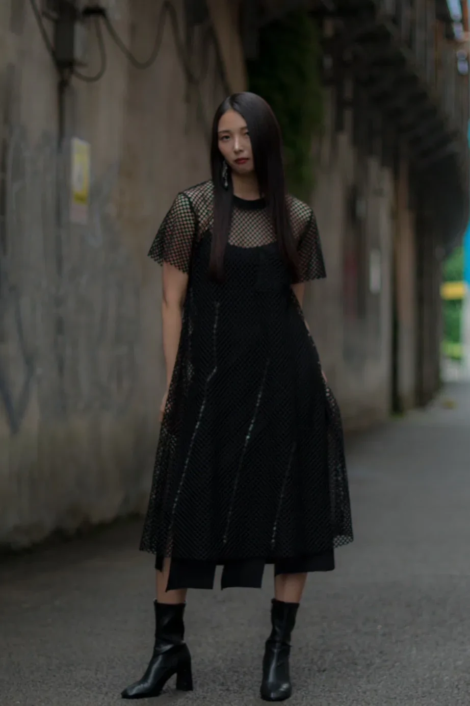 Photo 8 is for 莉舞.