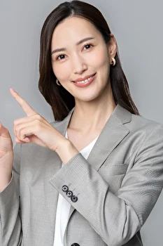 綾子 - モデル - Liliana Models