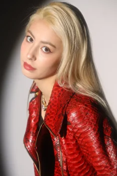 ローザ - ダンサー - Liliana Models