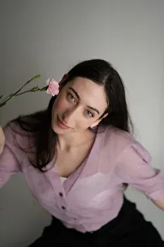 絵園 - Liliana Models