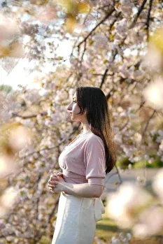 絵園 - Liliana Models