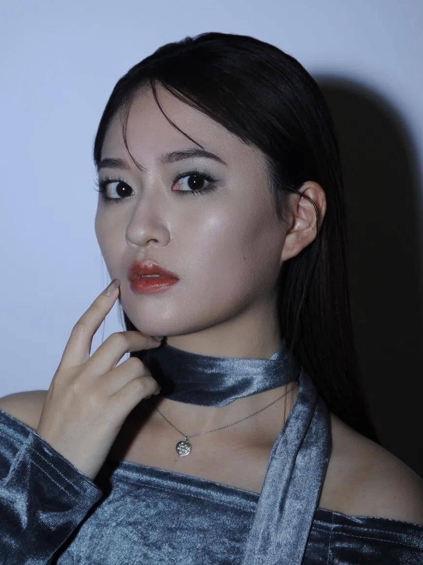 亜里沙 