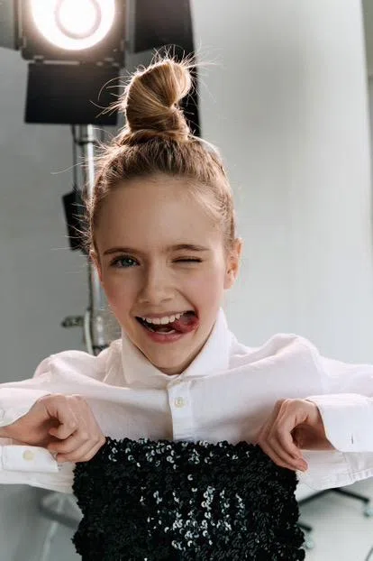 Photo 3 is for アナスタシア.