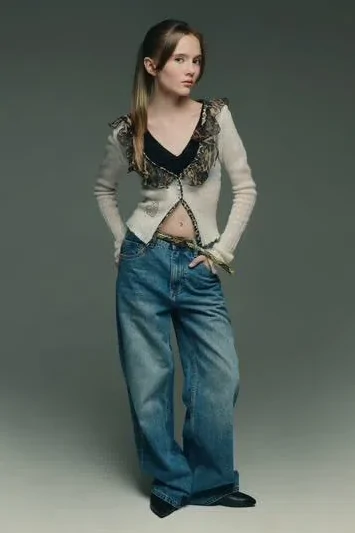 Photo 7 is for アナスタシア.