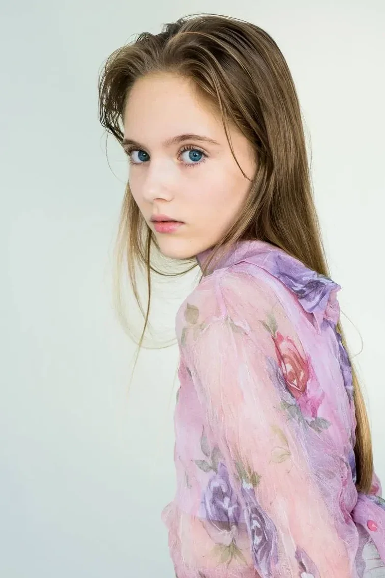 Photo 18 is for アナスタシア.