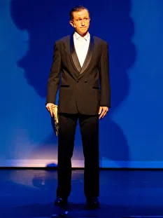 Joe Perry 3864 Full length photo