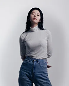 hyesu cho 3950 Image polaroid waist up photo