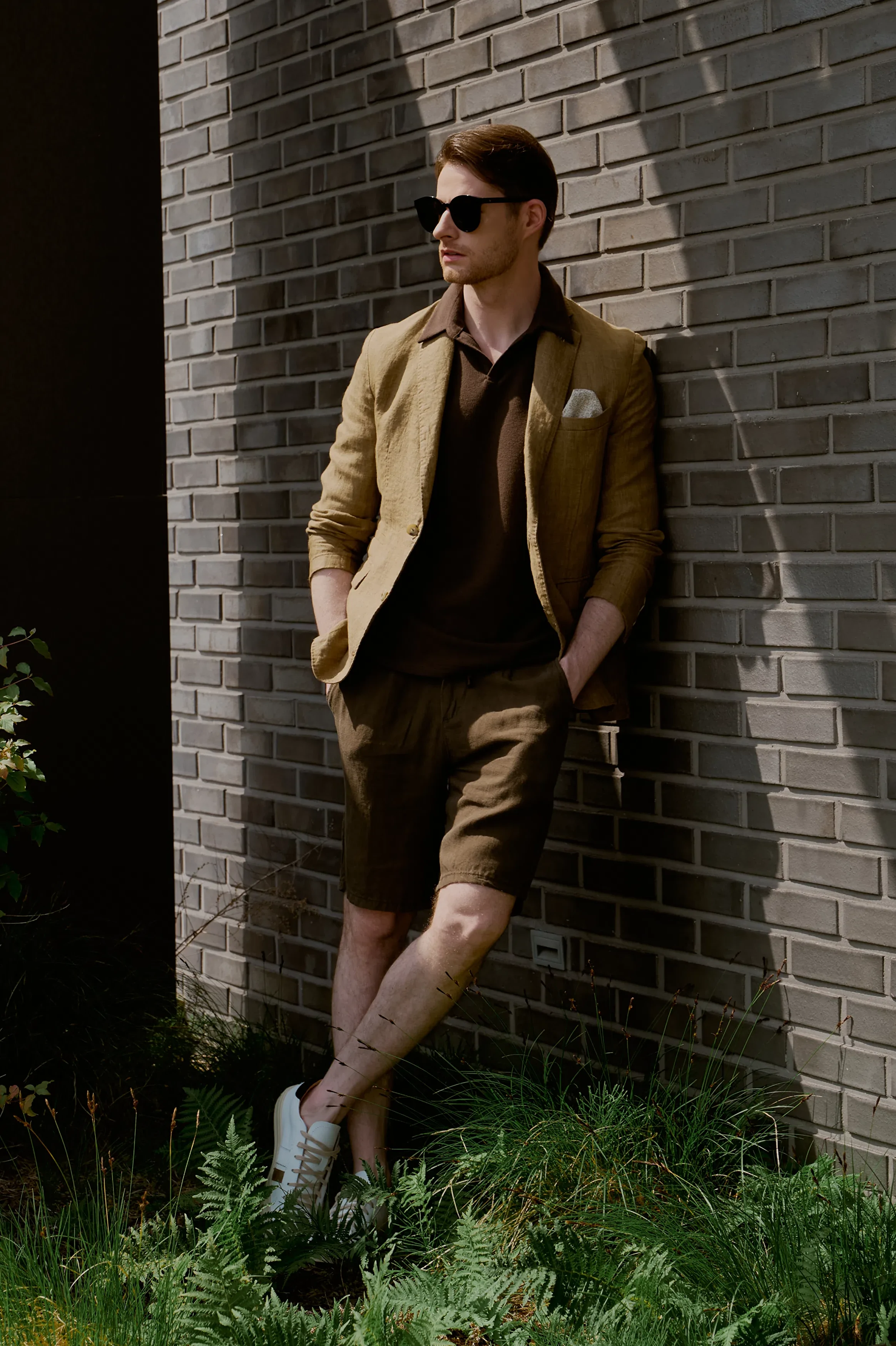 Photo 4 is for アンドリュー.