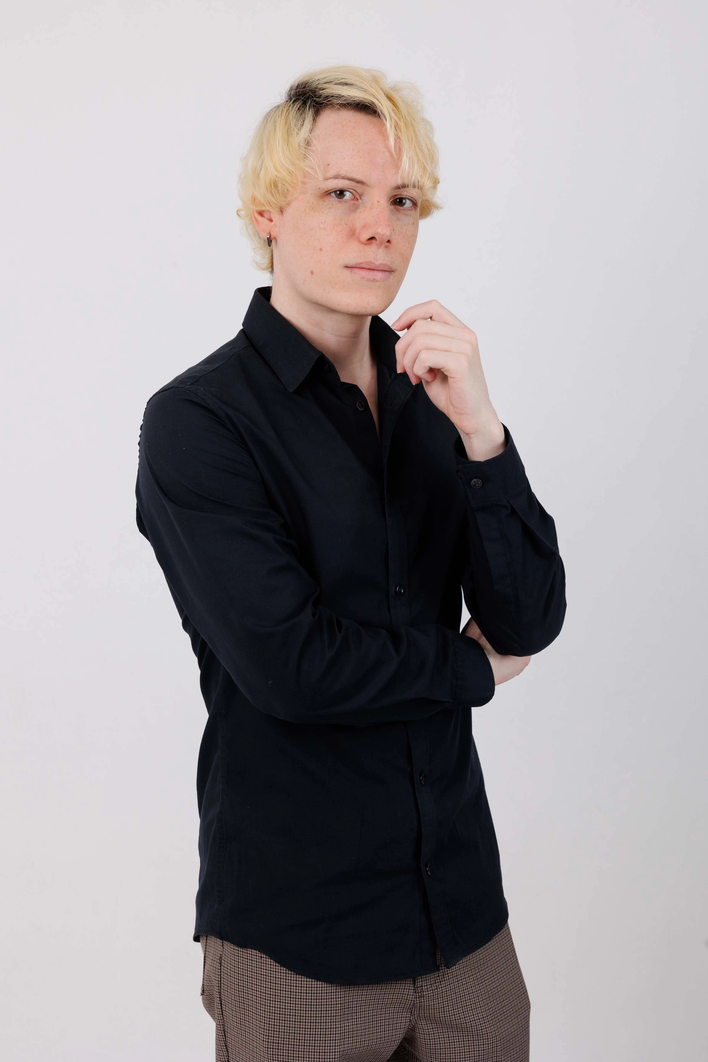 ADRIAN - Narrator/Voice Actor - Liliana Models