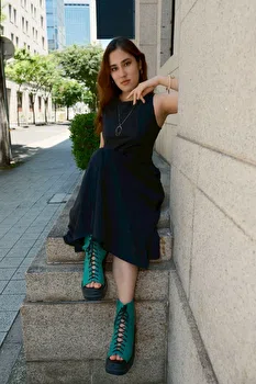 Isabela Nishihira 4033 Image polaroid full length photo