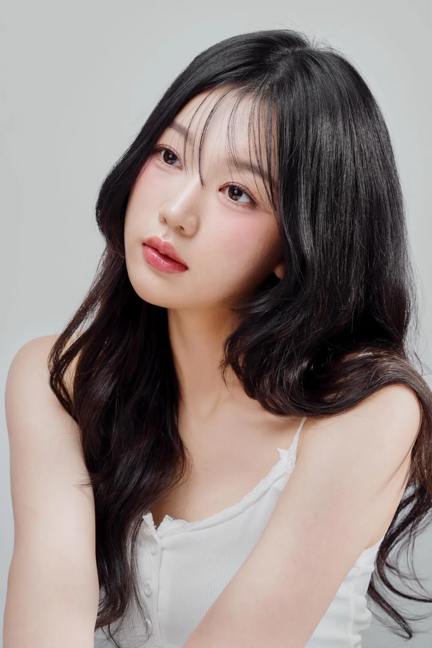 Photo 3 is for ユンギョン.