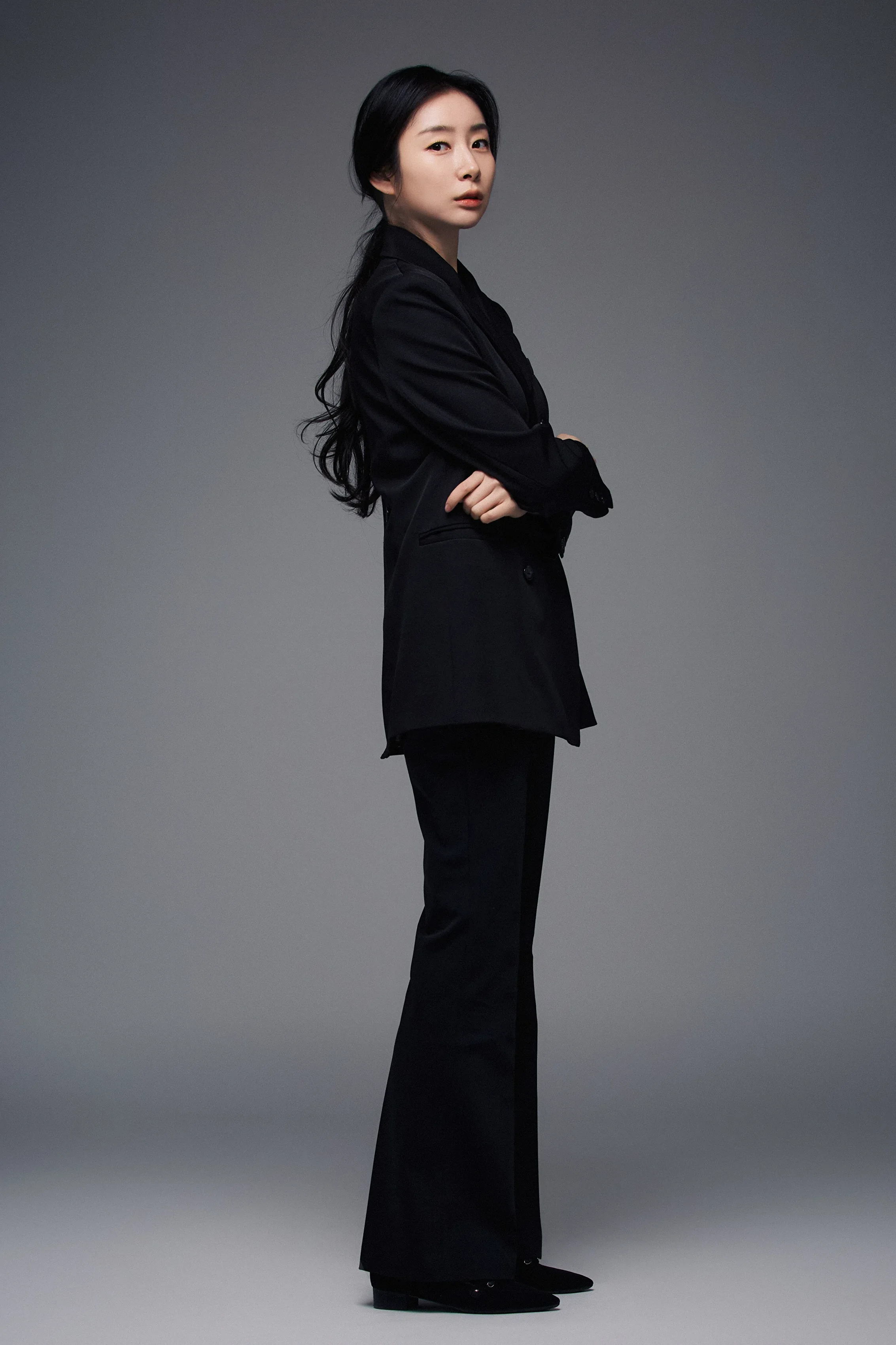 Photo 3 is for GAYOUNG.