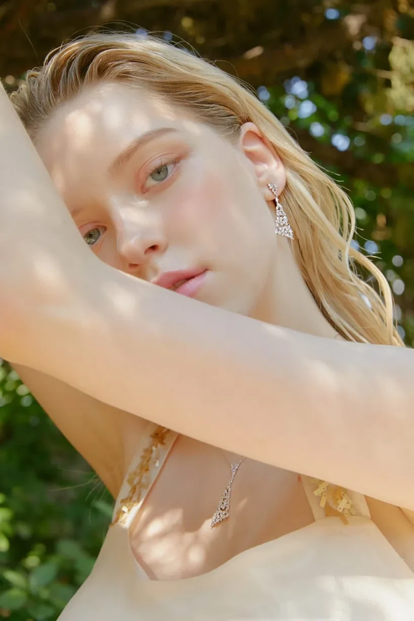 Photo 22 is for アリーナ.