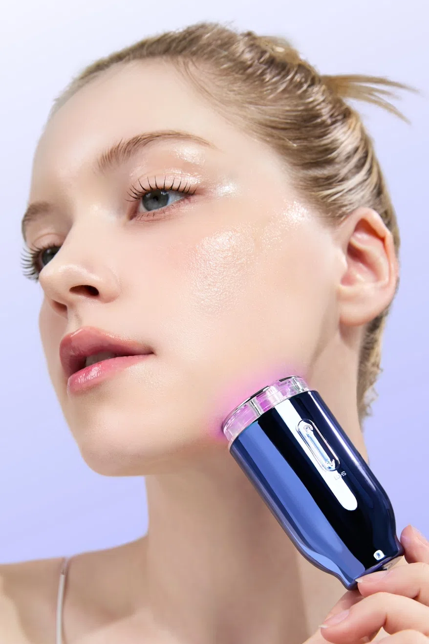 Photo 5 is for アリーナ.