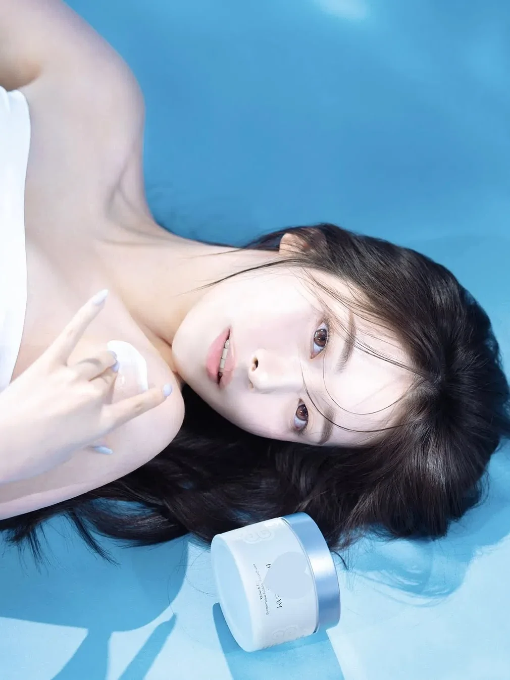 Photo 1 is for ジェリョン.