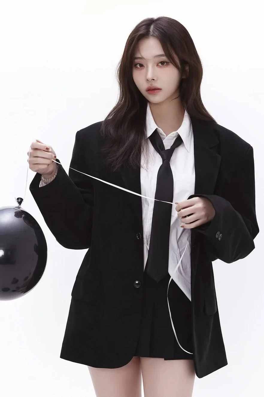 Photo 3 is for ジェリョン.