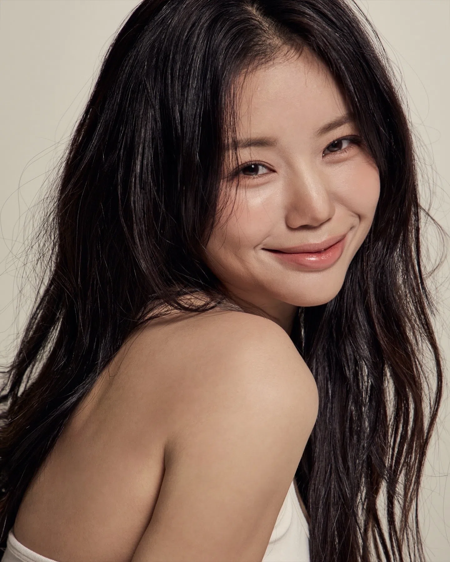 Photo 3 is for キム.