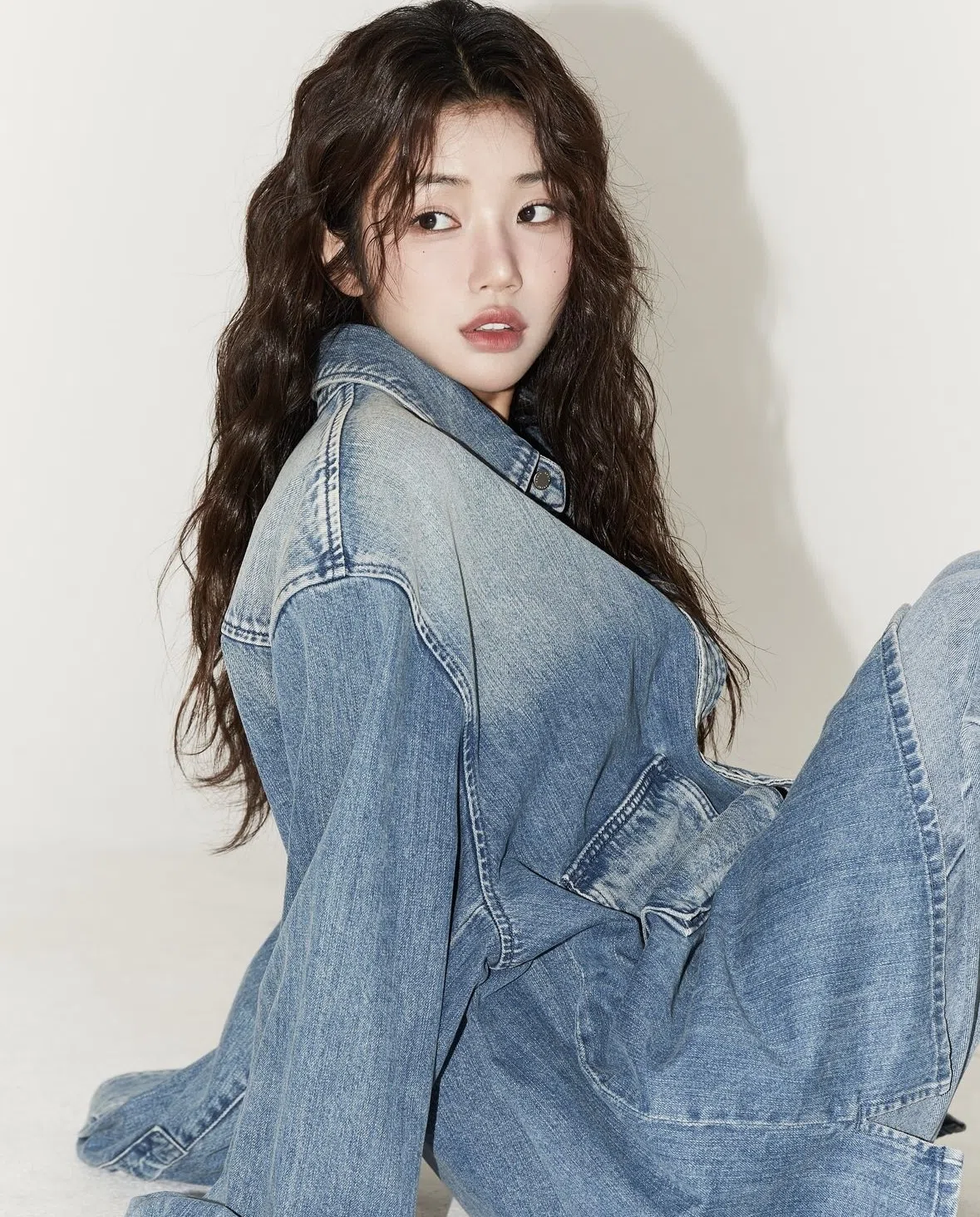 Photo 9 is for キム.