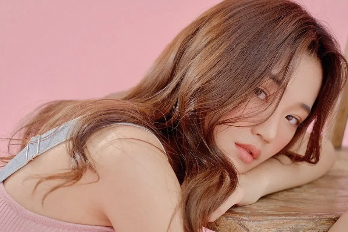 Photo 7 is for キム.