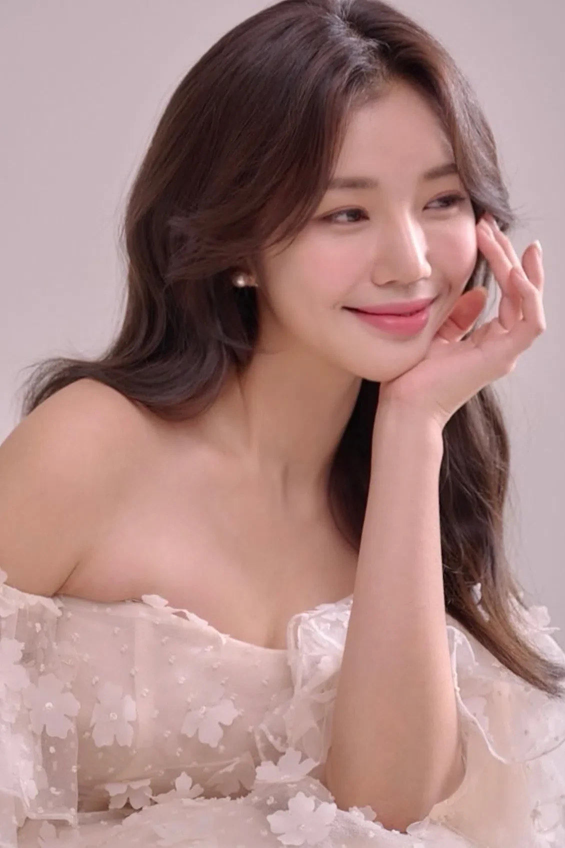 Photo 8 is for キム.