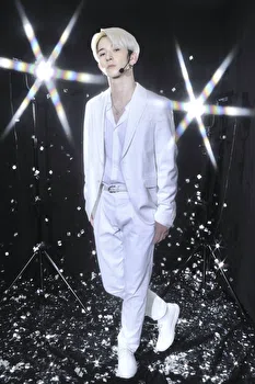EIICHI SHOJI 4161 Image polaroid full length photo