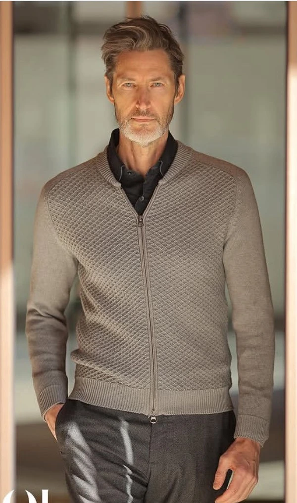 Photo 9 is for ギャズ.