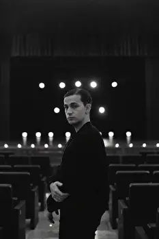 4240 Image system media files 1 13