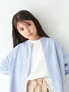 Caylie Yamashita 4338 Image polaroid waist up photo