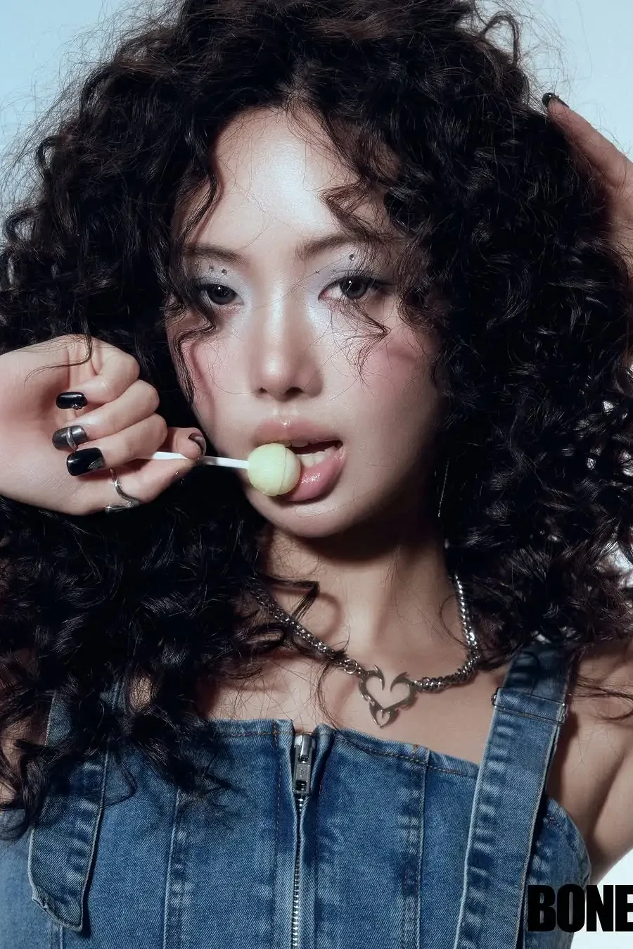 Photo 5 is for ユン・ダヘ.