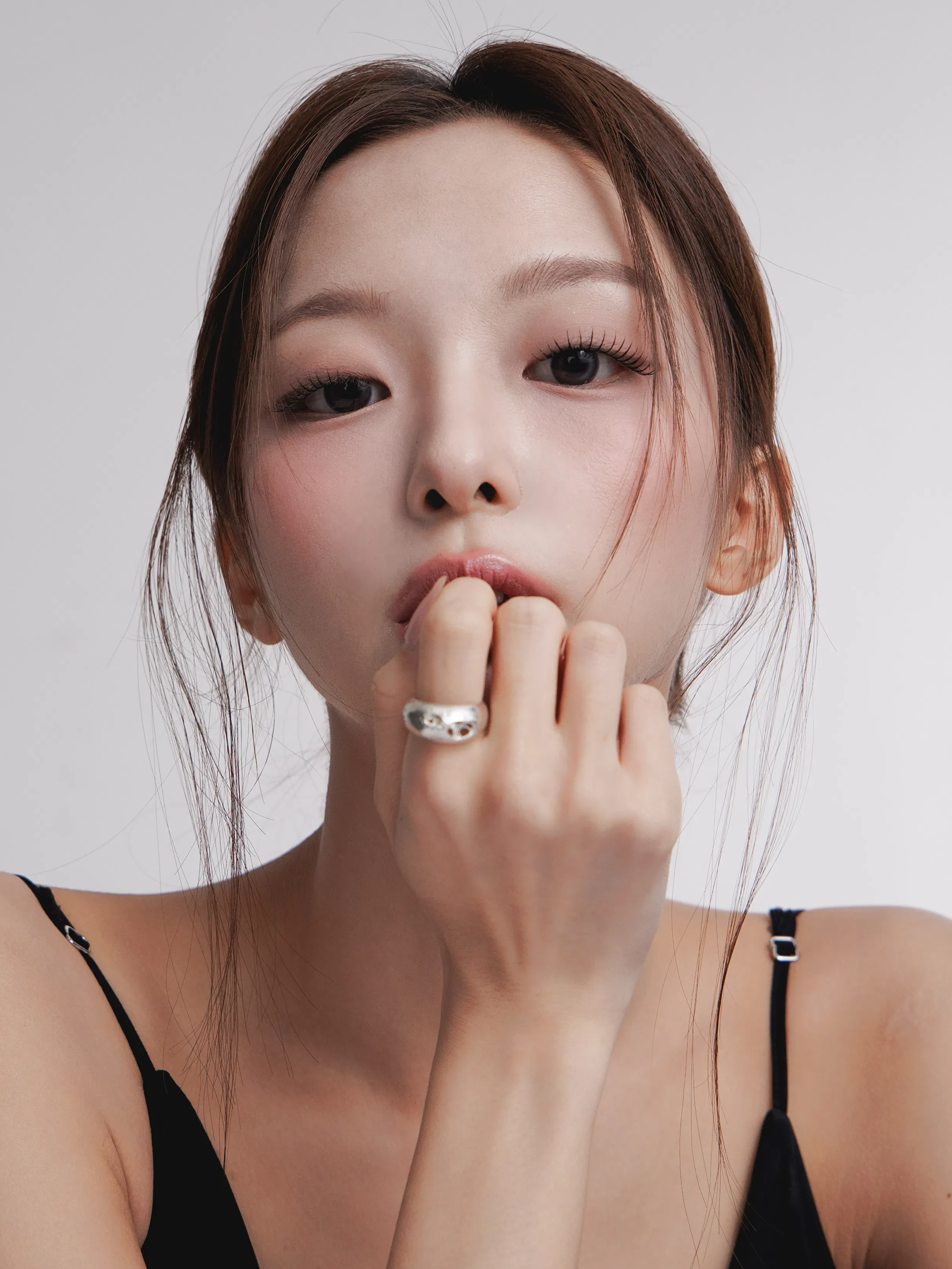 シノ - Liliana Models