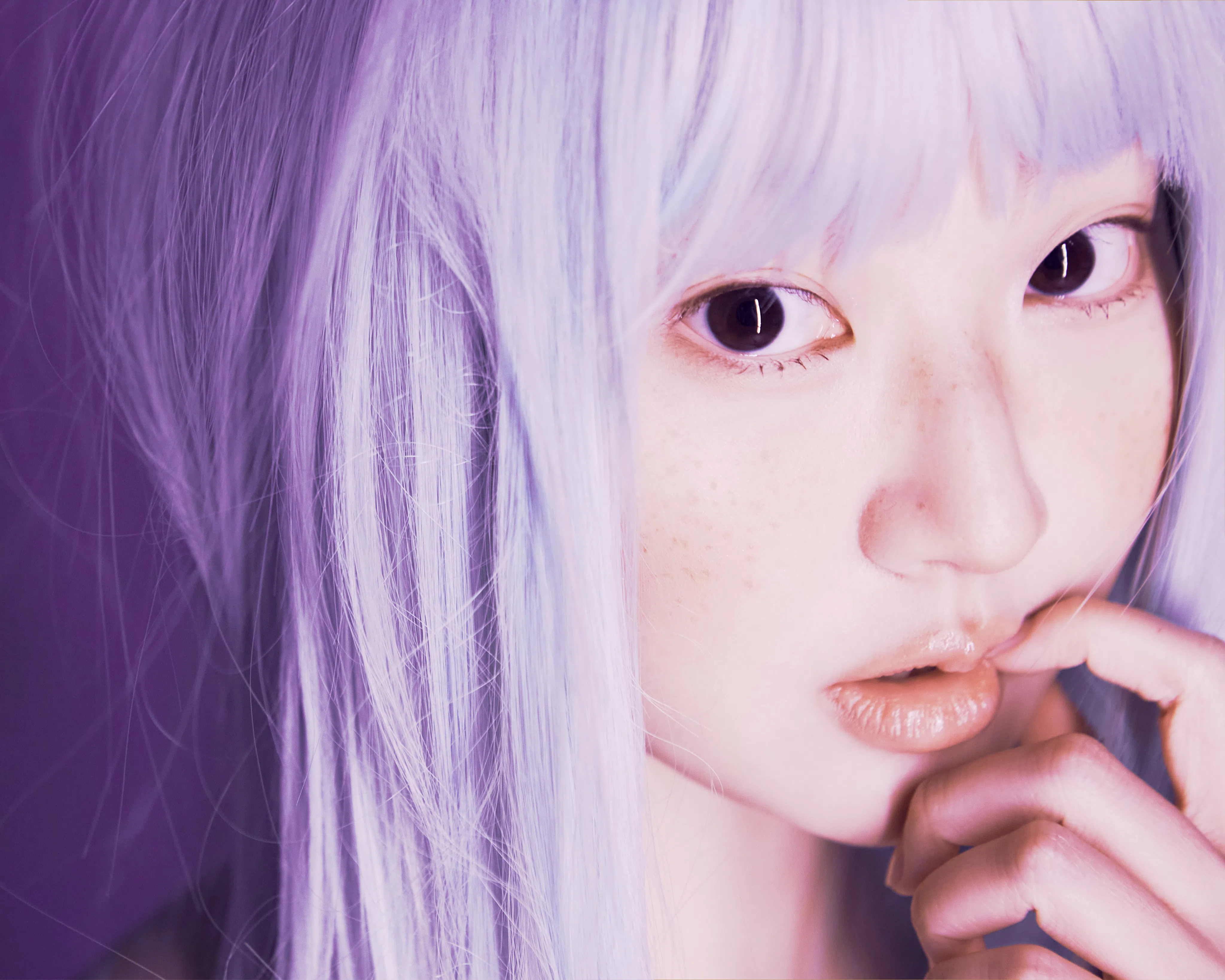 Photo 11 is for ユジン.