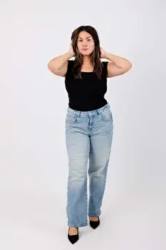 アンジェラ - Liliana Models