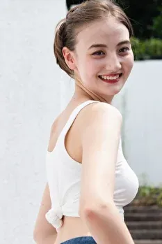 高泉ニーナ - Liliana Models
