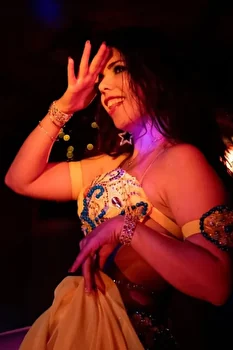 Mina - Dancer - Liliana Models