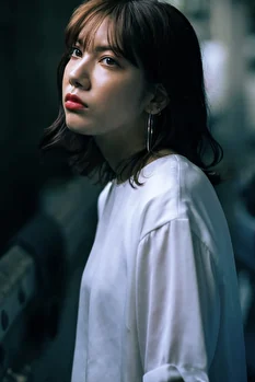 マナ - Liliana Models