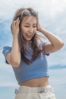 マホ - インフルエンサー - Liliana Models