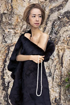 舞 - Liliana Models