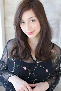 ミア - Liliana Models
