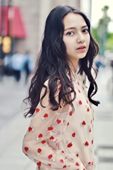 アリサ - Liliana Models