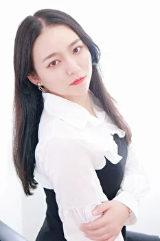 蓮 - Liliana Models