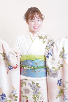ゆりりん - Liliana Models