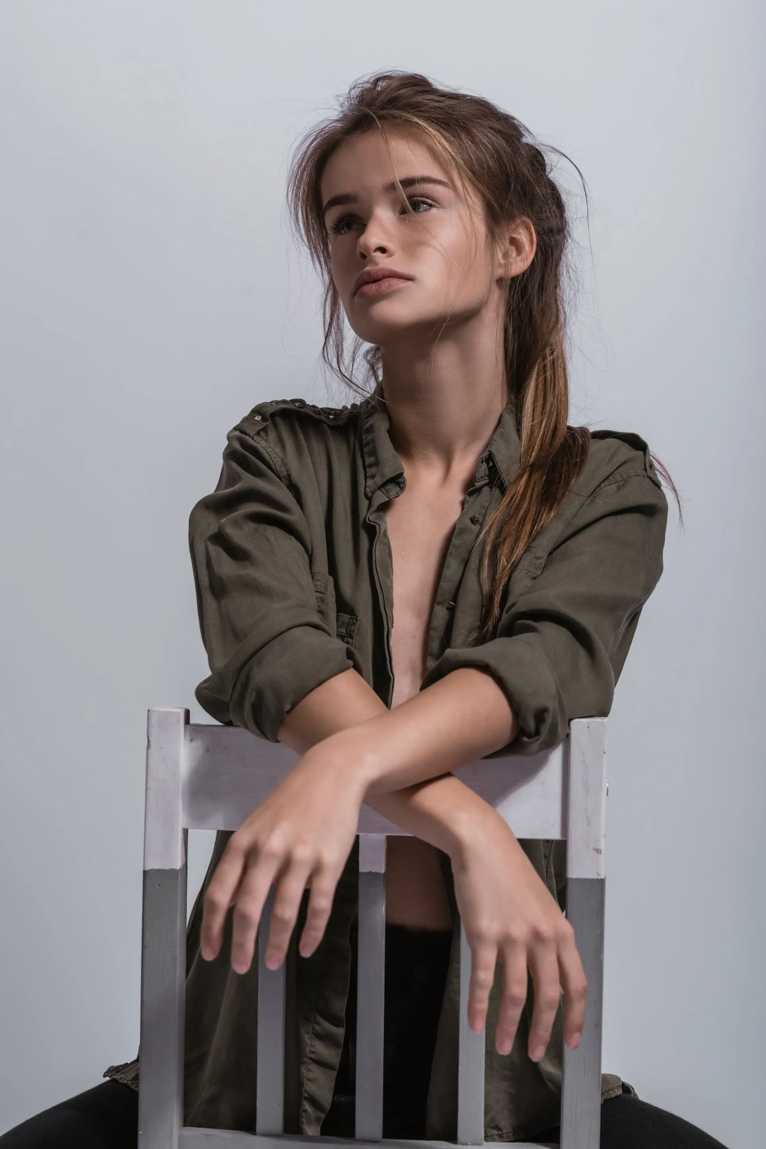 Photo 4 is for メヤ.