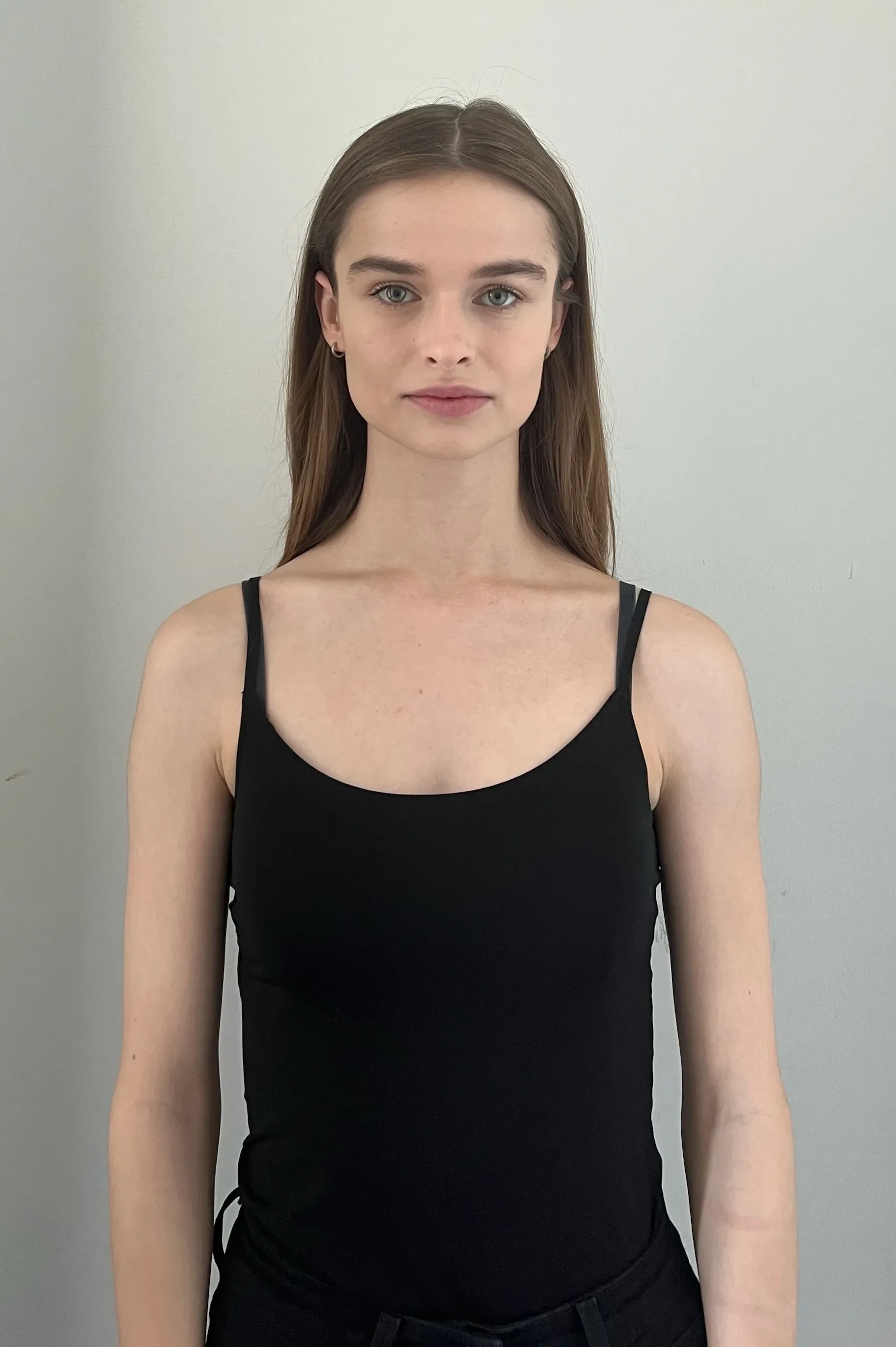 Photo 1 is for メヤ.