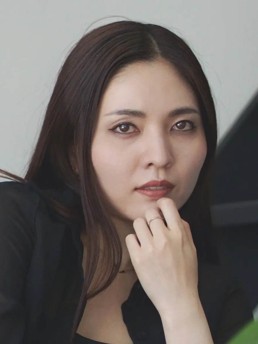 実那子